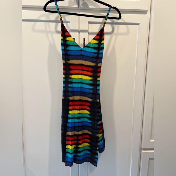 NWT. Alice + Olivia Alves Rainbow Tie-Dye Cross Cross Dress. NWT. - Picture 14 of 15